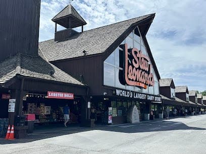 Stew Leonard's - Danbury storefront