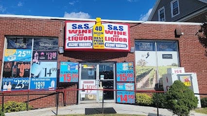 S & S Wine Liquor Warehouse storefront